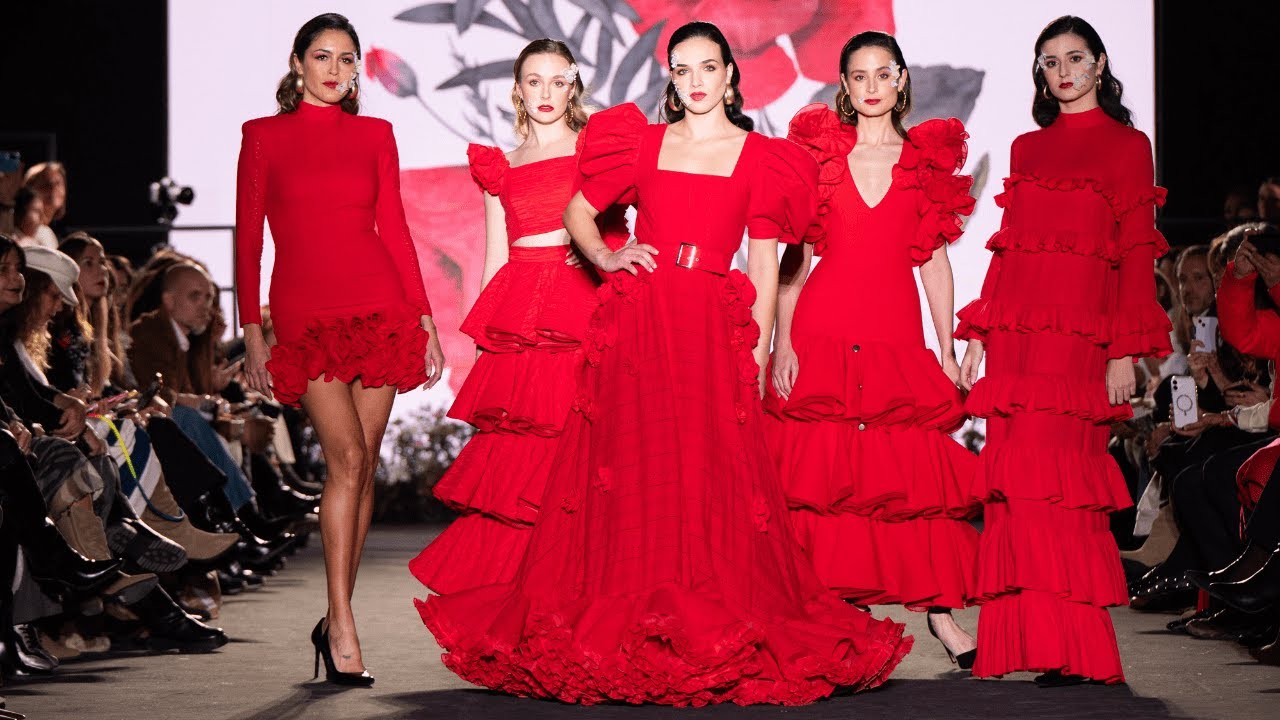 Desfile de EMEDOS by Twins en We Love Flamenco 2025