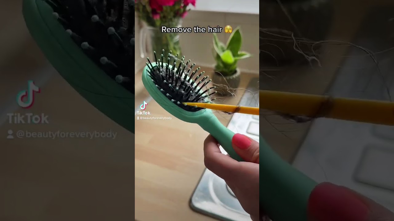 CLEANING HAIR BRUSH 💇🏻&zwj;♀️💆🏻&zwj;♀️