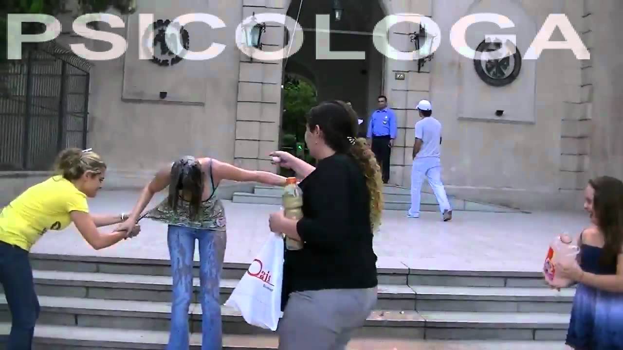 Recibida de la Psicologa mas sexy parte 1