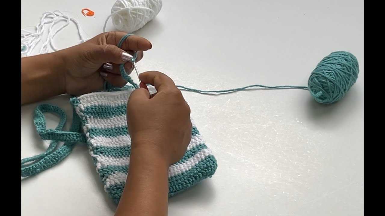 Make your own Crochet Sling Pounch