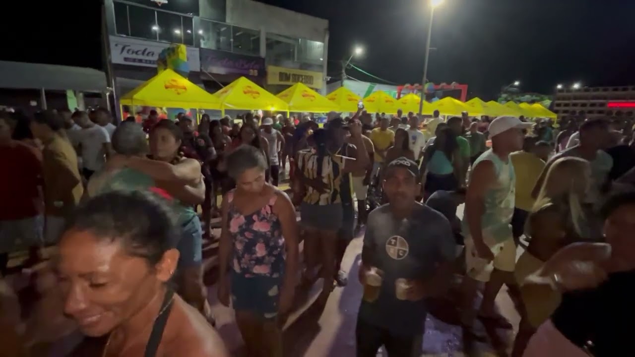 I O DJ ROGÉRIO LION ARREBENTOU NA SEQUÊNCIA DEMOLIDORA AO RELEMBRAR OS BONS MOMENTOS DOS ANOS 90.