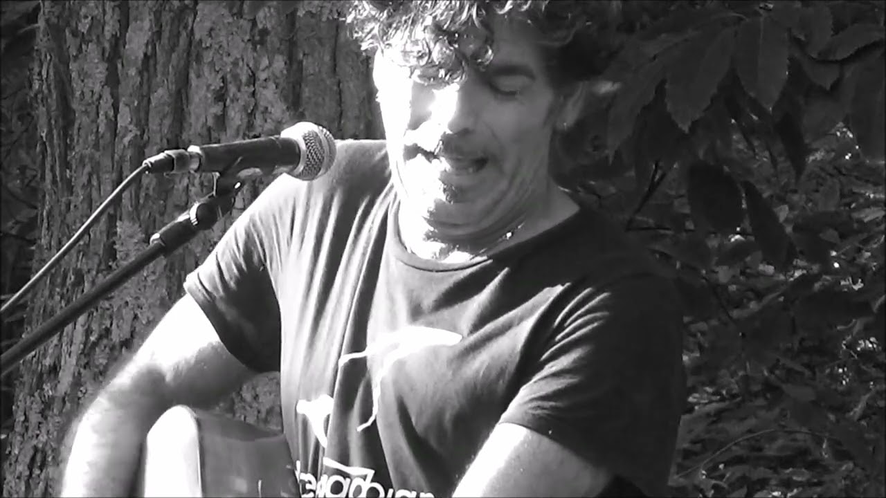 BOBO RONDELLI-GIGI BALLA (Live festival fino al cuore della rivolta)
