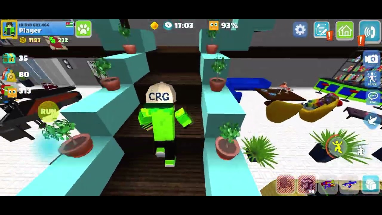 Party Craft is walking around the city 🏙️