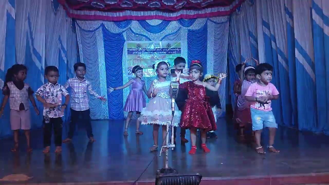 Anganavadi kids dance..😍