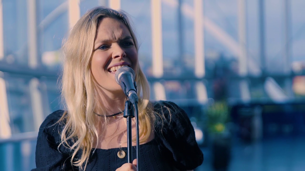 Hayley McKay | The Glasshouse