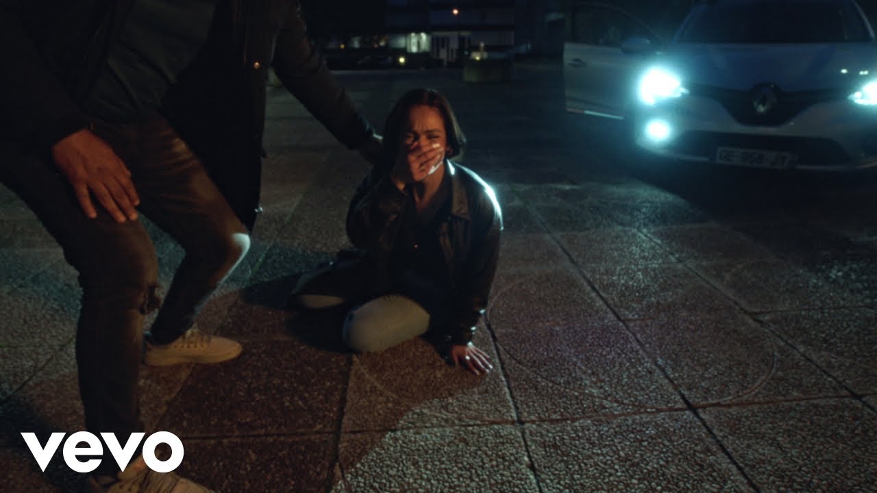 Soso Maness - Cr&eacute;puscule (Clip officiel)