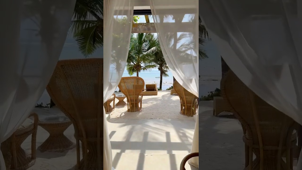 📍Swahili Beach Resort in Kenya, a beautiful place on Diani Beach📸