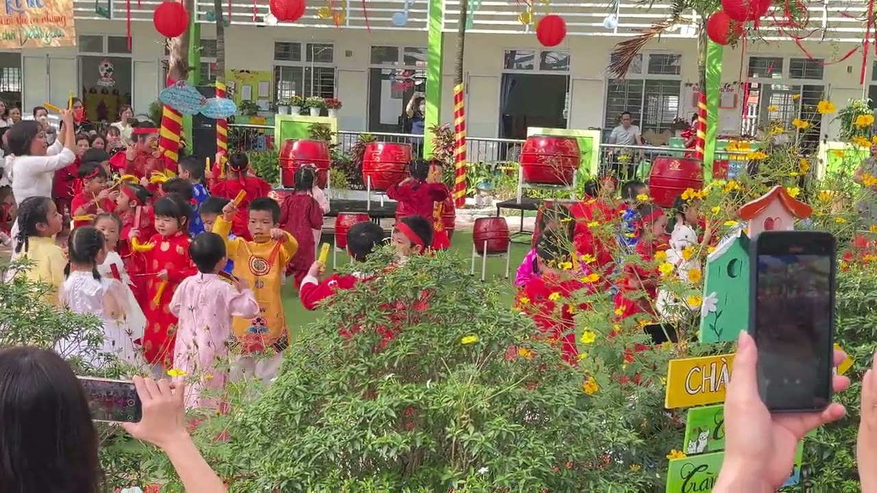 ngày 11 tháng 2, 2026