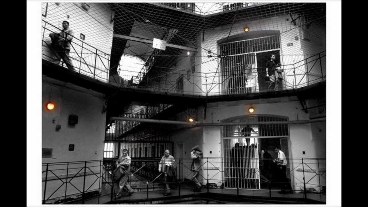 Gotti Feat MRW Nem b&aacute;nom m&aacute;r 2012