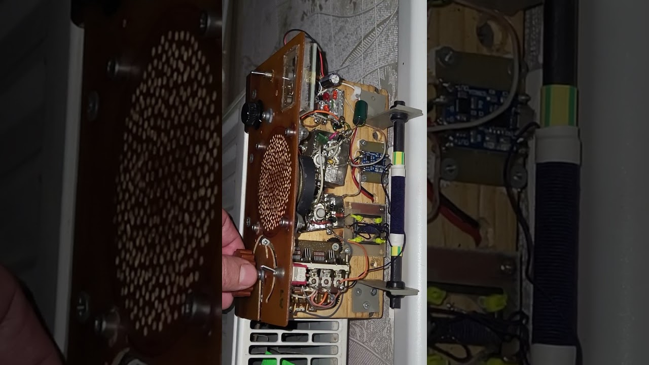 Схема.Приём дальних станций СВ 1:57 ночи, приёмник прямого усиления, высокочувствительный детектор. 