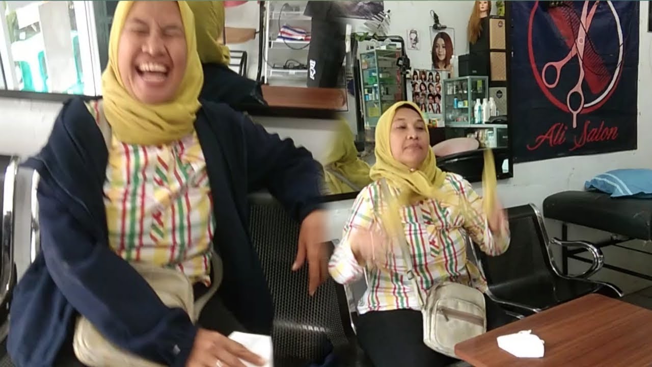 UNDERCUT PENDEK BERKERUDUNG