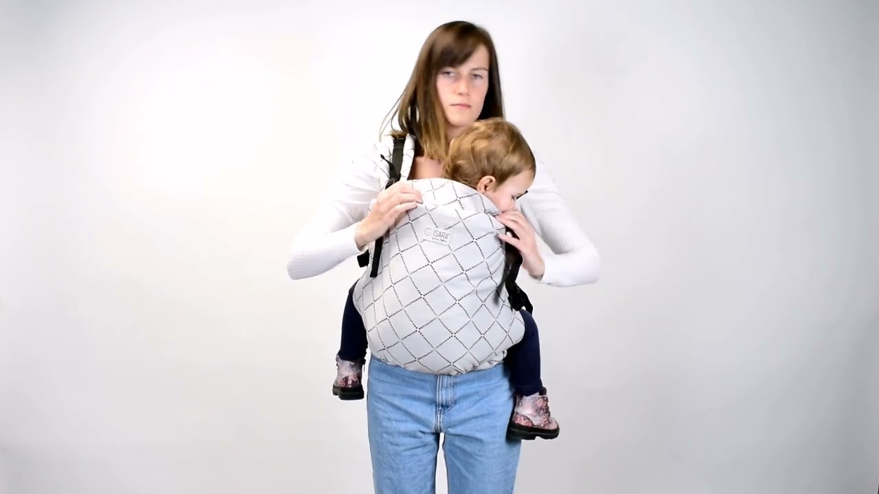 ISARA  Preschooler -  Front carry with crossed straps