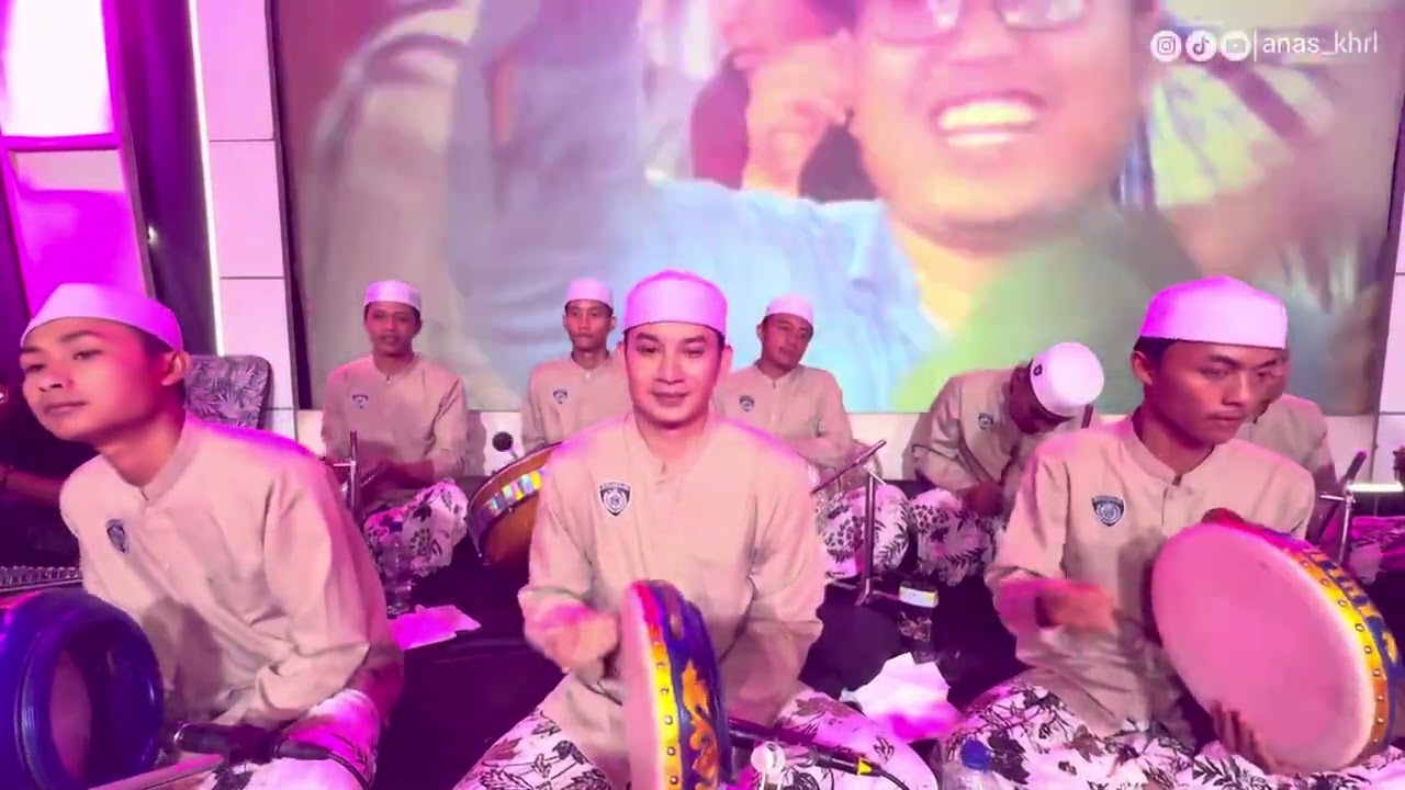 VIBESNYA KAYAK DI TRIBUN 😍 MASYAALLAH TABARAKALLAH - LAILAHAILLALLAH | Mars Majelis JMC Malang 