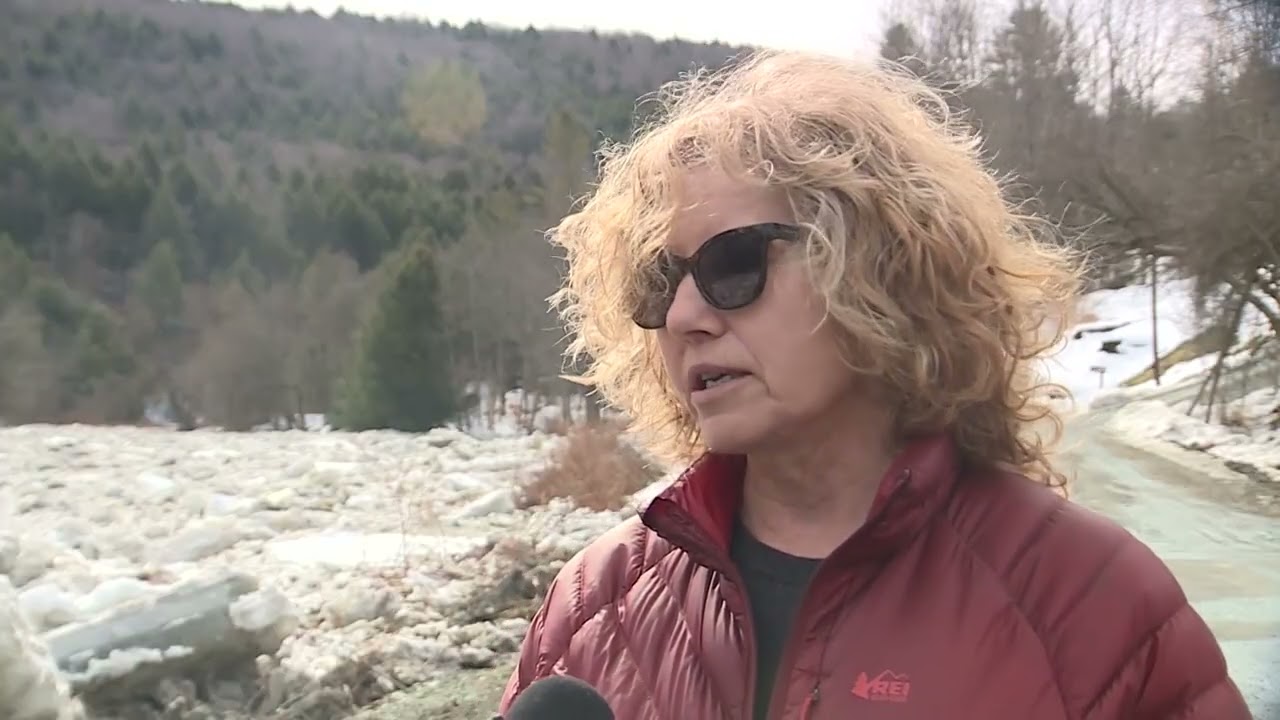 Melting ice causes jam on Vermont river