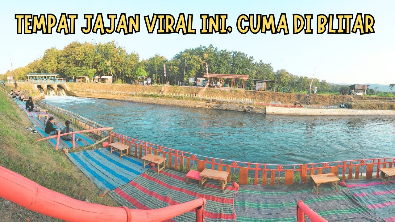 WARUNG-WARUNG LESEHAN DI PINGGIR SUNGAI BLITAR