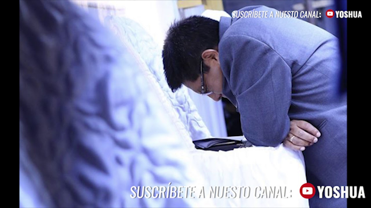 LAGRIMAS EN EL ALTAR ADORACION PS JUAN
