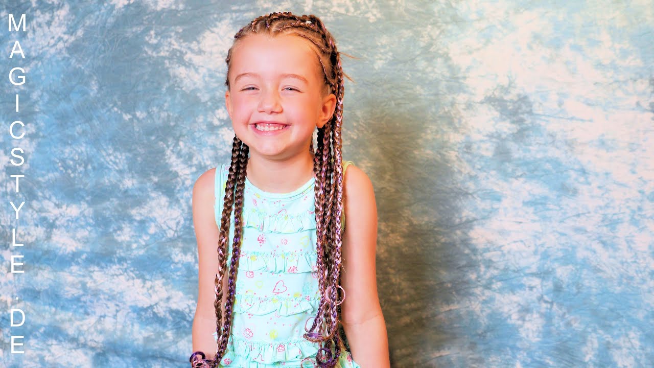 Naomi: Süße Sommerfrisur aus bunten Cornrows und Rastazöpfen (mit Sternenmuster!)