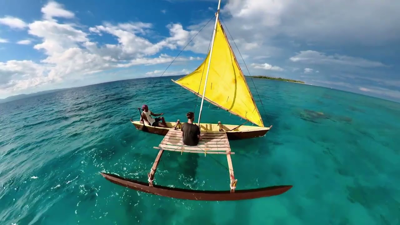 Canoe sailing and shunting in Fiji (Eco Challenge Canoe)