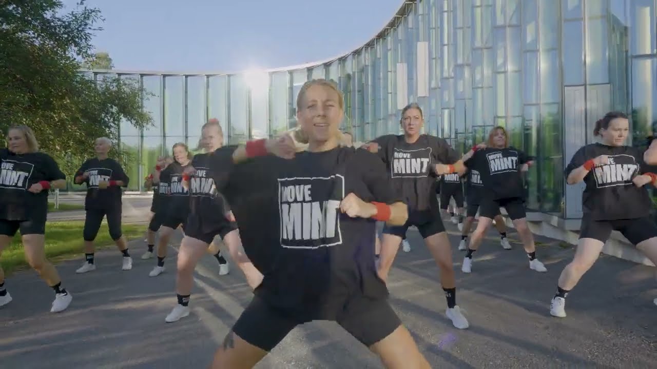 Bad Bunny - Where she goes | Movemint DanzeWRKOUT | Dance Workout Choreography