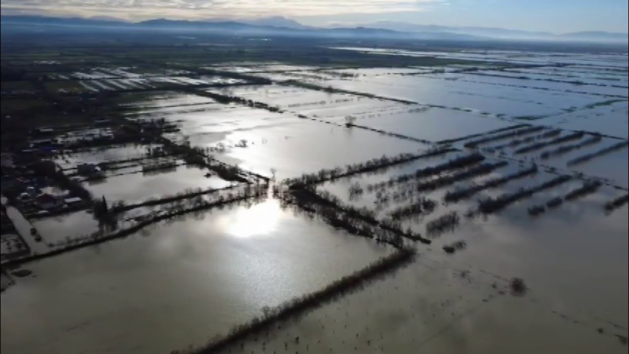 Top News- Semani përmbyt Libofshën/ Çahet argjinatura, përmbyten banesa e toka bujqësore
