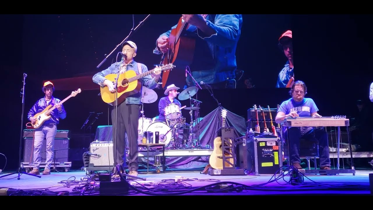 Dwight Yoakam Chris Stapleton 