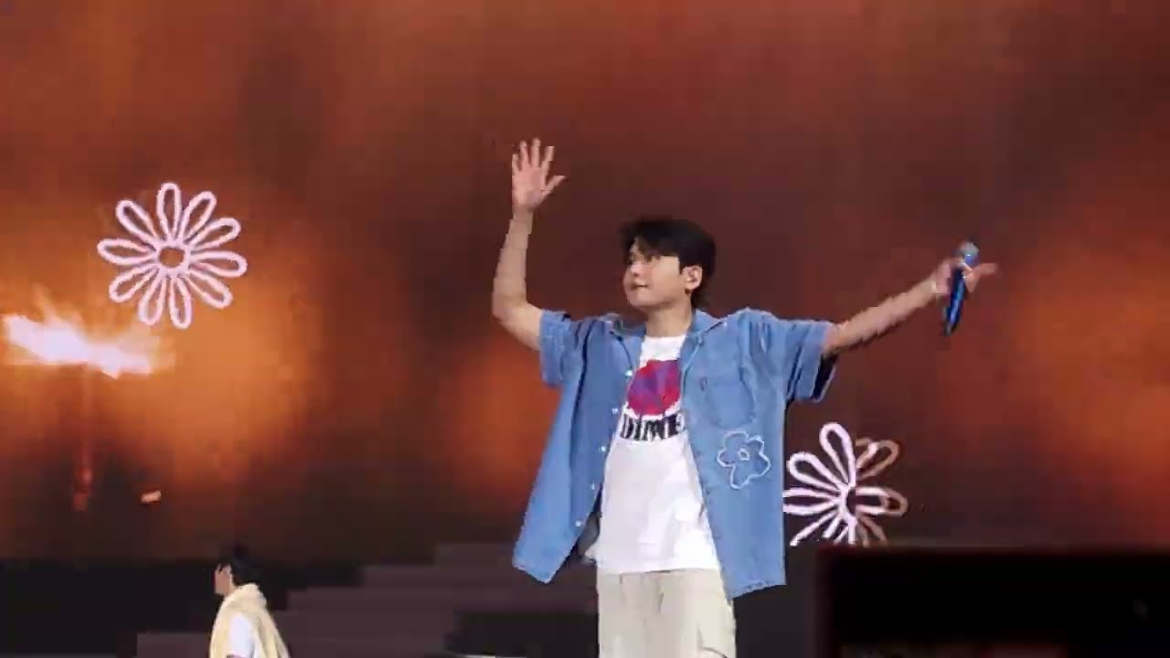 260125-super junior 20ht super show 10 in 高雄 kaohsing대만-from u+手幅應援 成員們：還有更多的應援嗎？