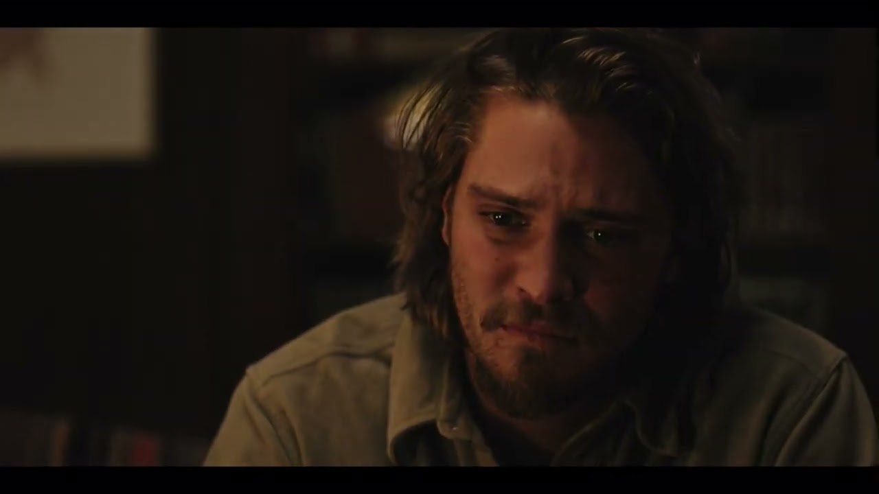 Kayce opens up to John: &ldquo;You wanna hear a War story?&rdquo;