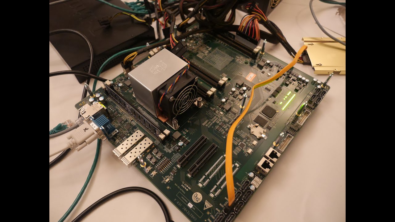 Hisilicon D02, высокопроизводительная плата с 16 ядрами ARM Cortex-A57 (32-ядерная версия появитс...