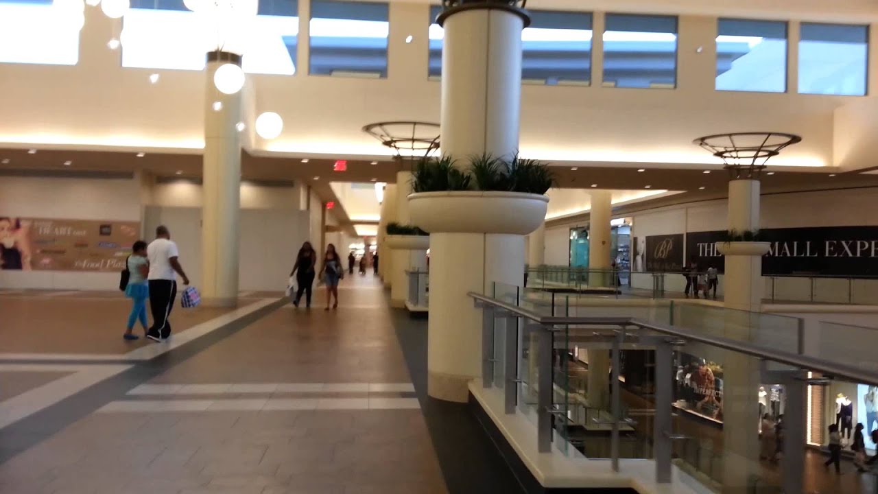 Fire alarms go off at Bay Plaza Mall