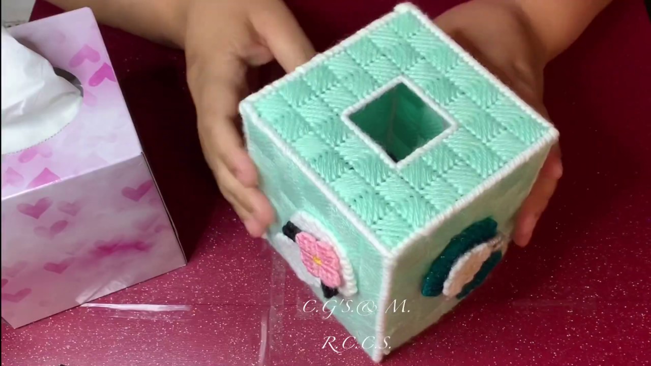 MANUALIDAD..CAJITA PARA KLEENEX.(PLASTIC CANVAS) GRABADO PARA MI OTRO CANAL)