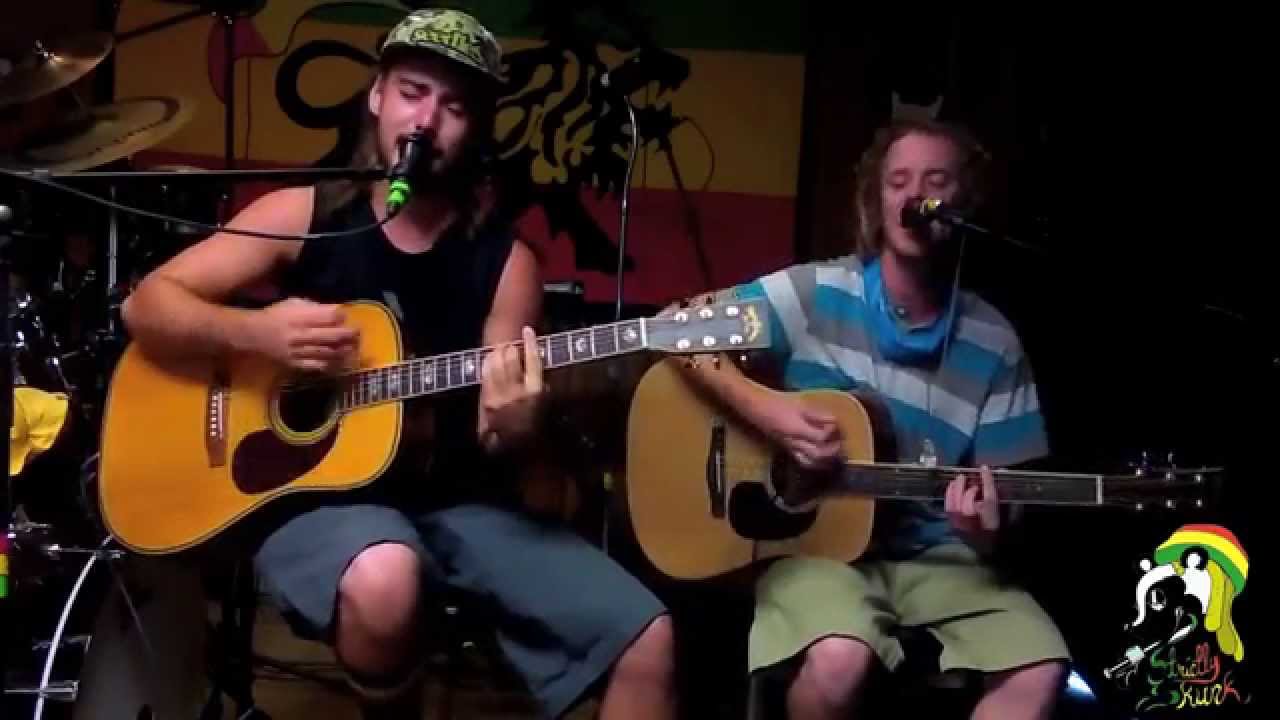 Strictly Skunk - Bongload (Acoustic)