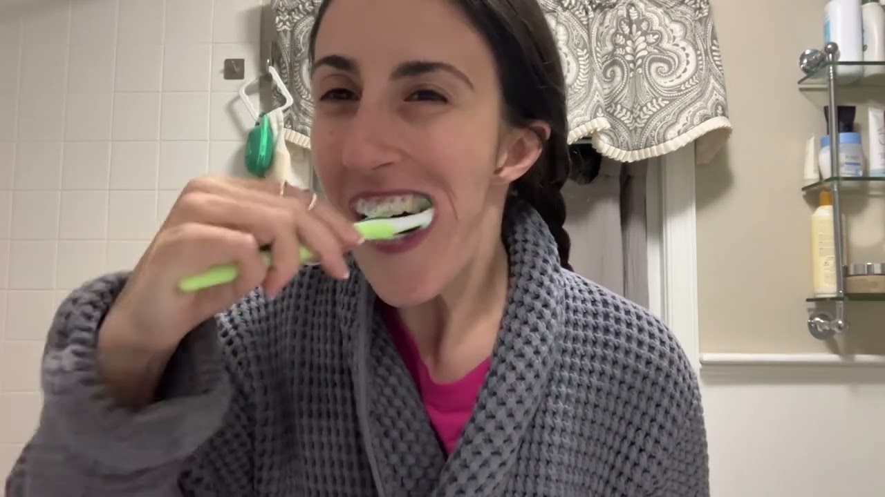 Brush your teeth with me