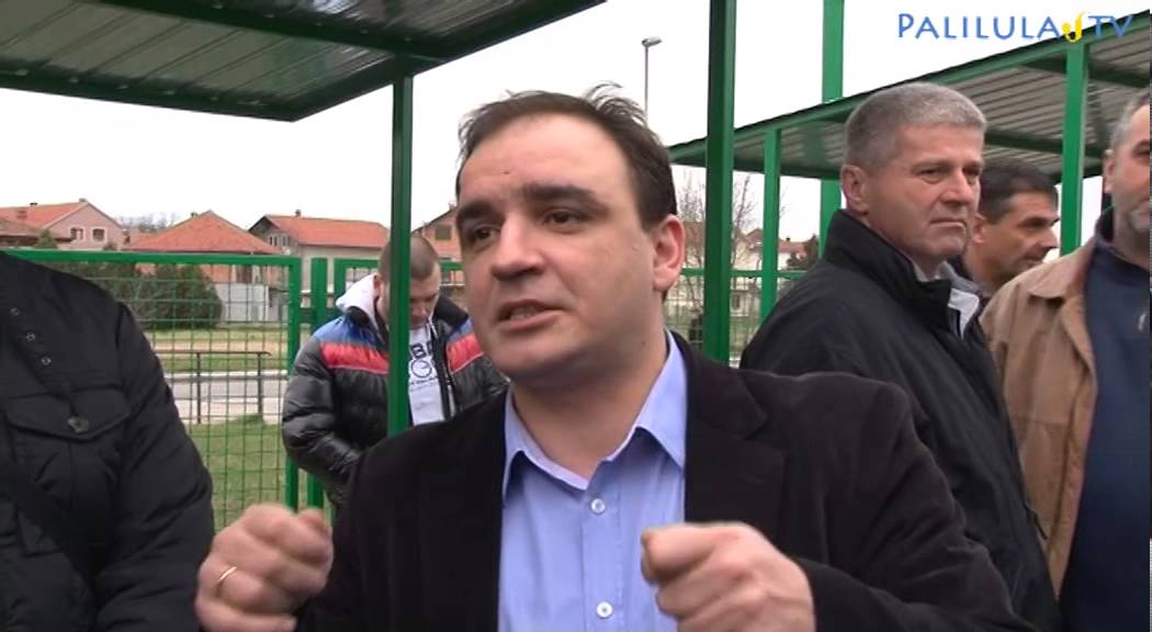 Otvorena pijaca u naselju Padinska Skela
