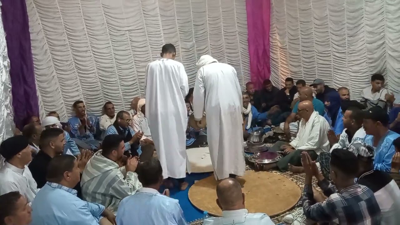 الفنان النجم الحسين بولمعيز يغني للمقاومة الصبياوية من سيدي افني في حفل زفاف مصطفى التوفيق