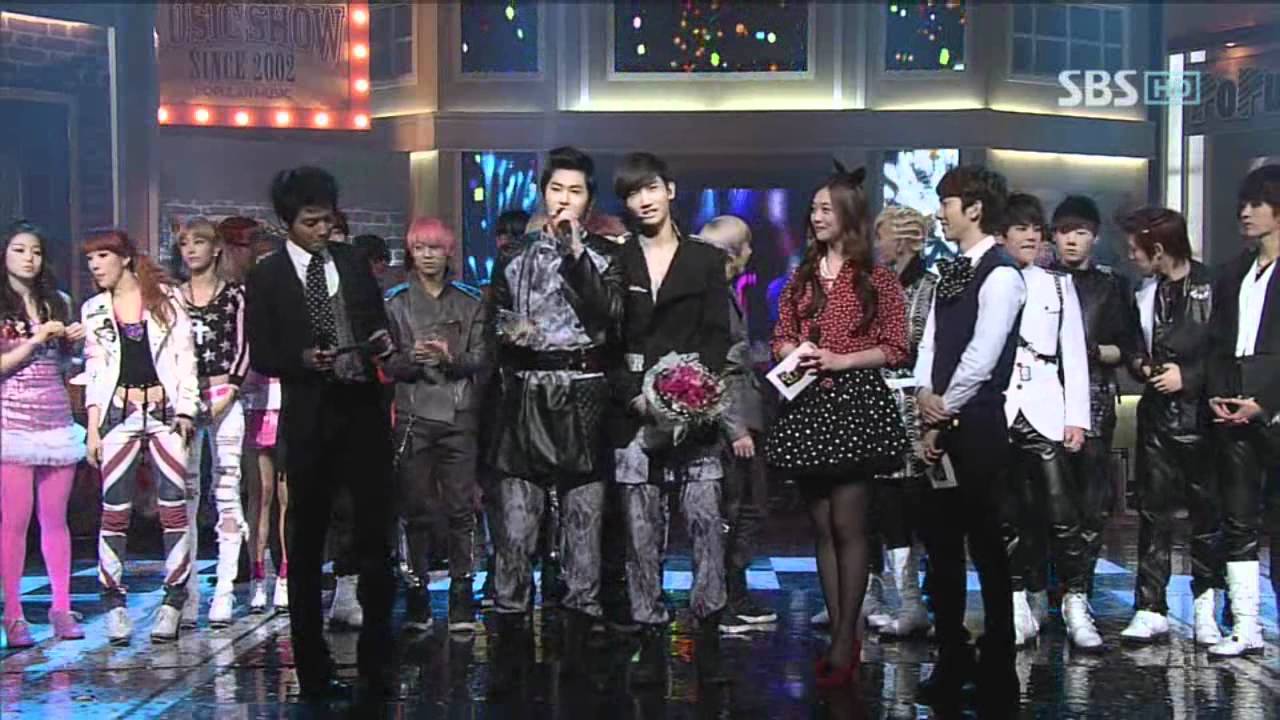 Mutizen Song -  TVXQ (뮤티즌송-동방신기)  @SBS Inkigayo 인기가요 20110123