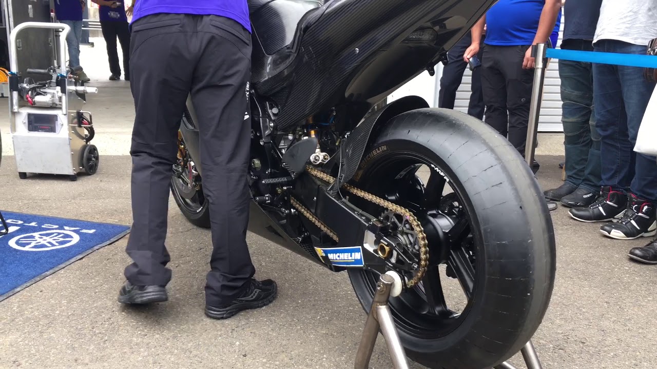 【YZR-M1】エンジンスタート