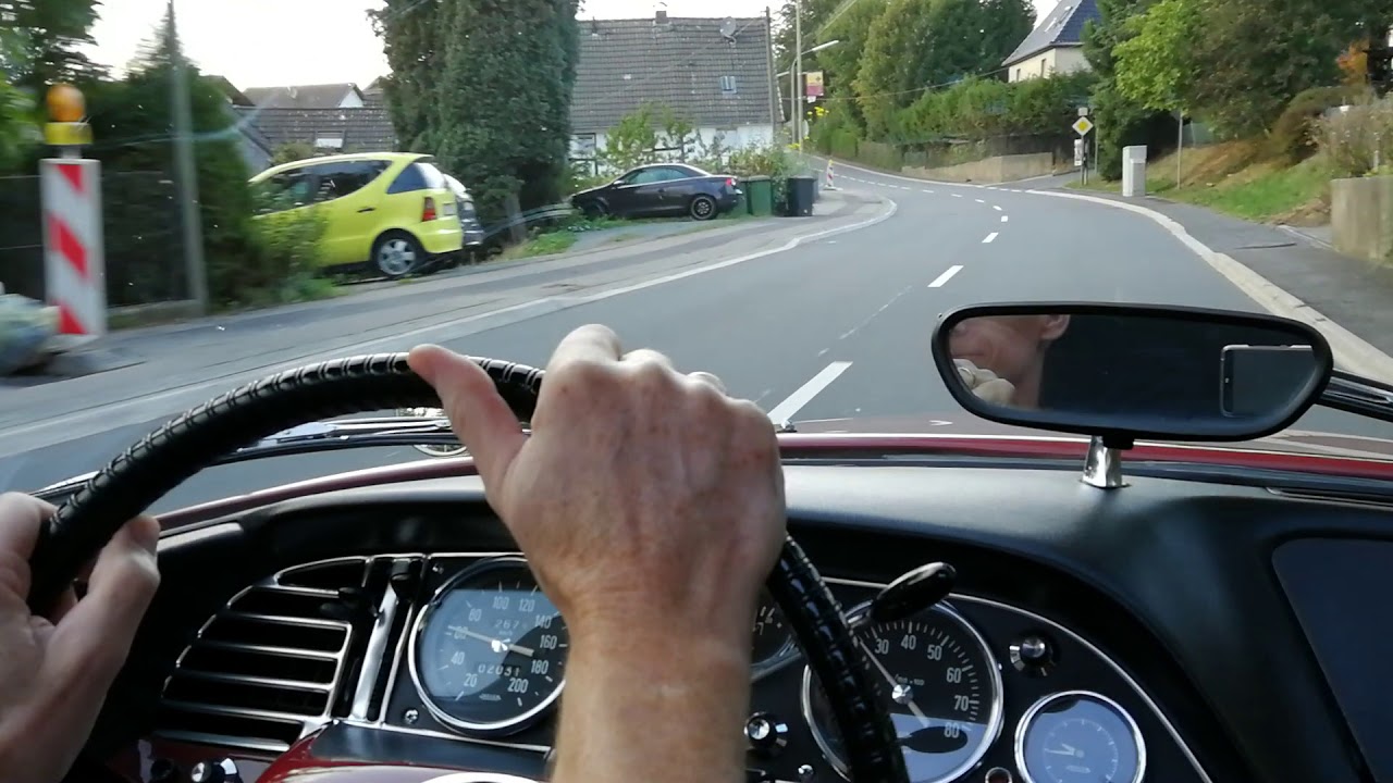Citroen DS 19 Pallas 1966 on board