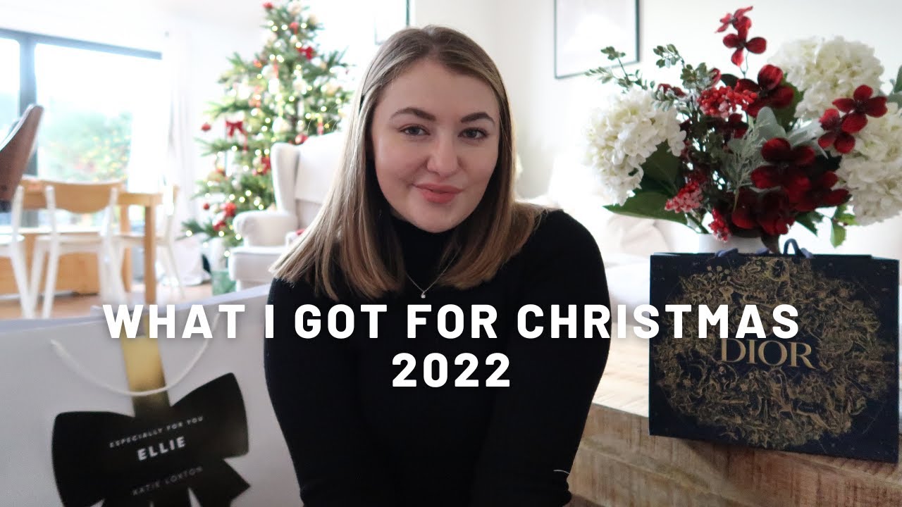 WHAT I GOT FOR CHRISTMAS 2022 | PetiteElliee
