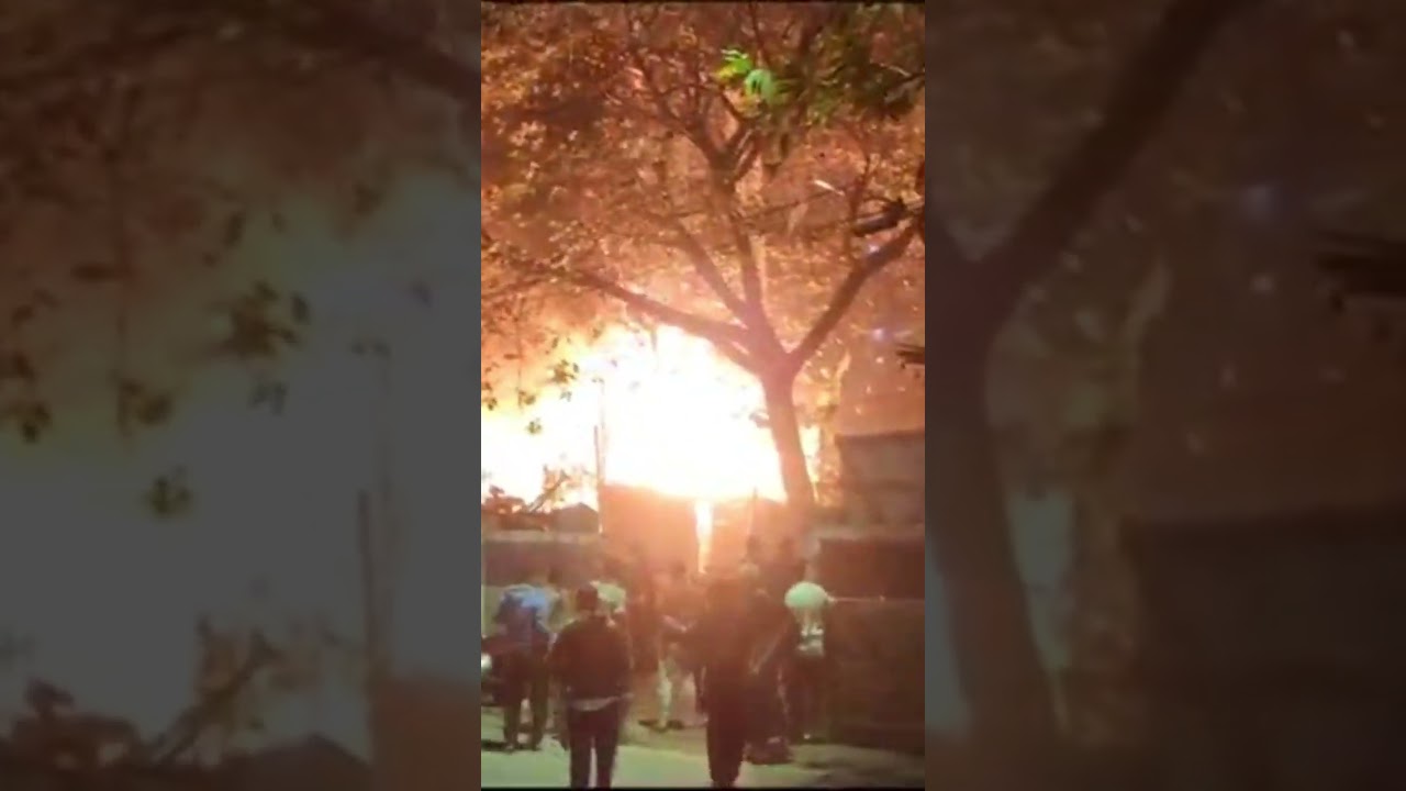 Major fire broke out in Domjur area of Howrah, West Bengal 