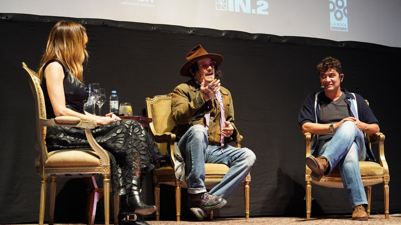 Johnny Depp en el Teatro Municipal Coliseo Podestá. #LaPlata #FarandulaShow #JohnnyDepp #VeroLozano 