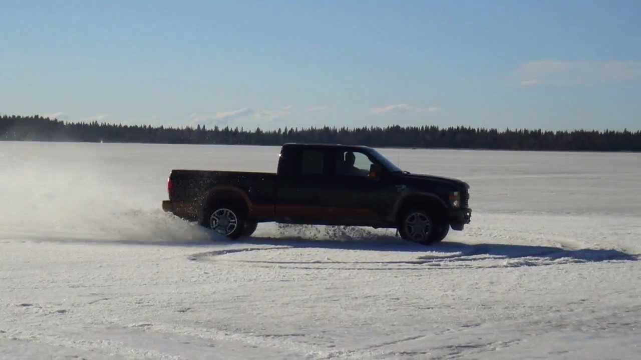 Harley Davidson Ford F350  Ripping Donuts on the Lake