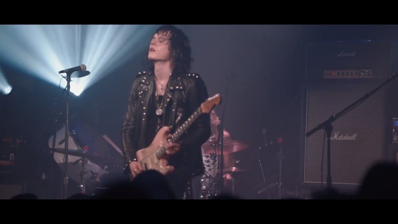 Tyler Bryant & The Shakedown - 