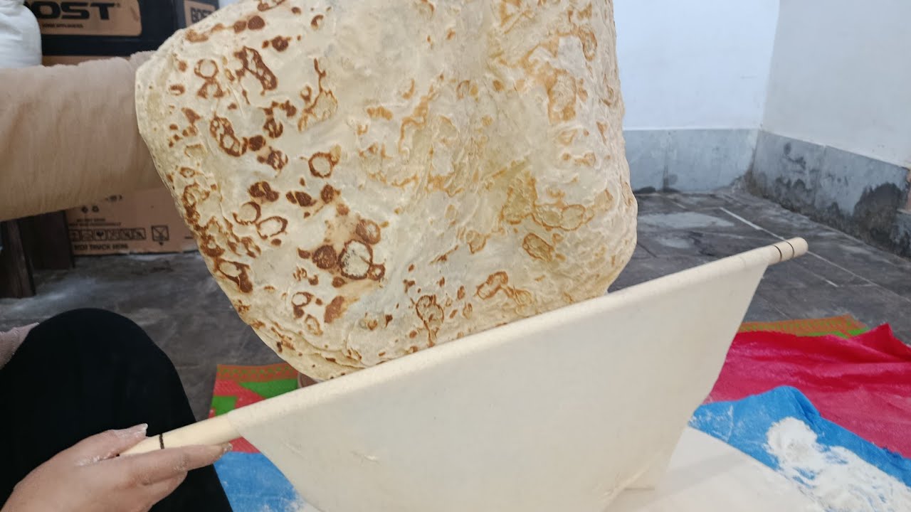 راز پخت نان محلی مثل نان تنوری استادان ایرانی 😍 | خانگی و خوشمزه