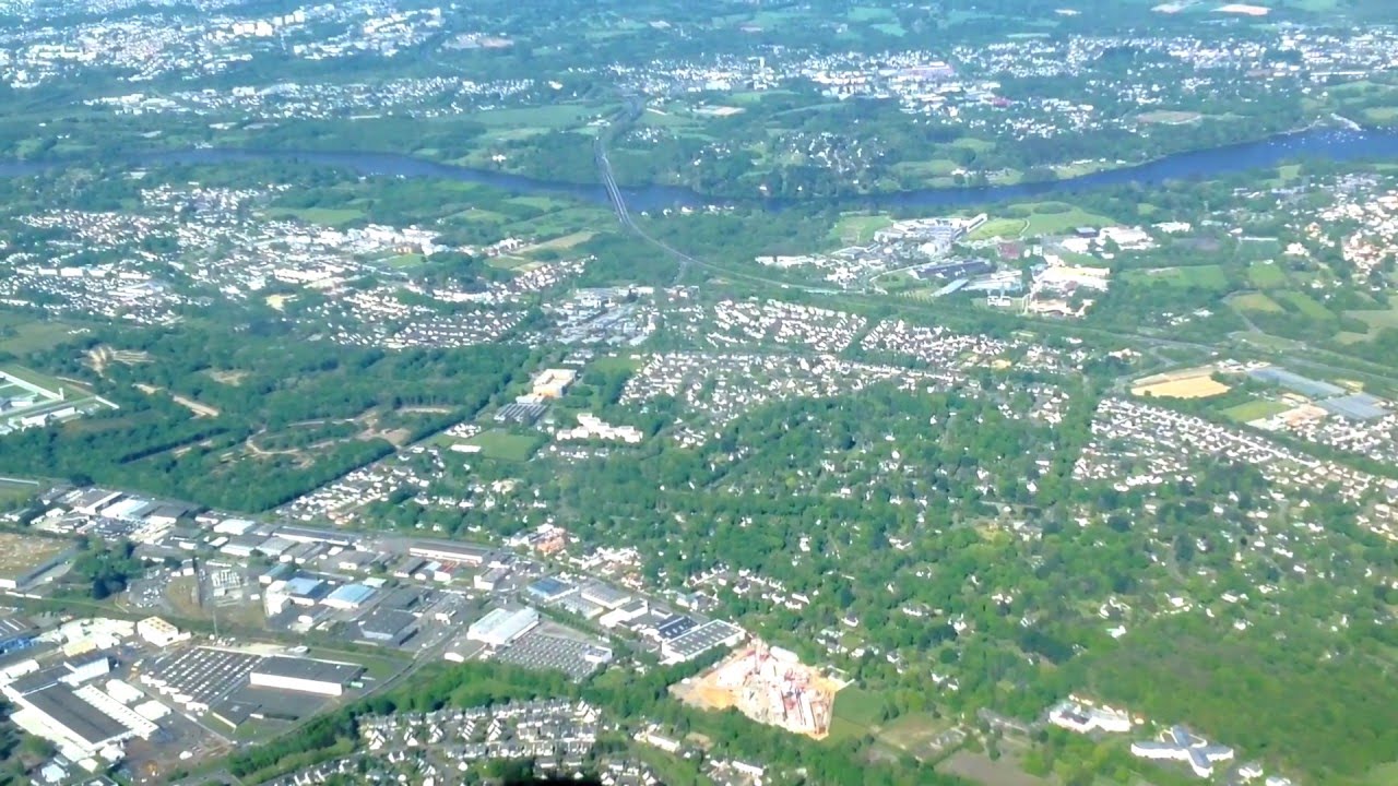 Survol de la ville de Carquefou