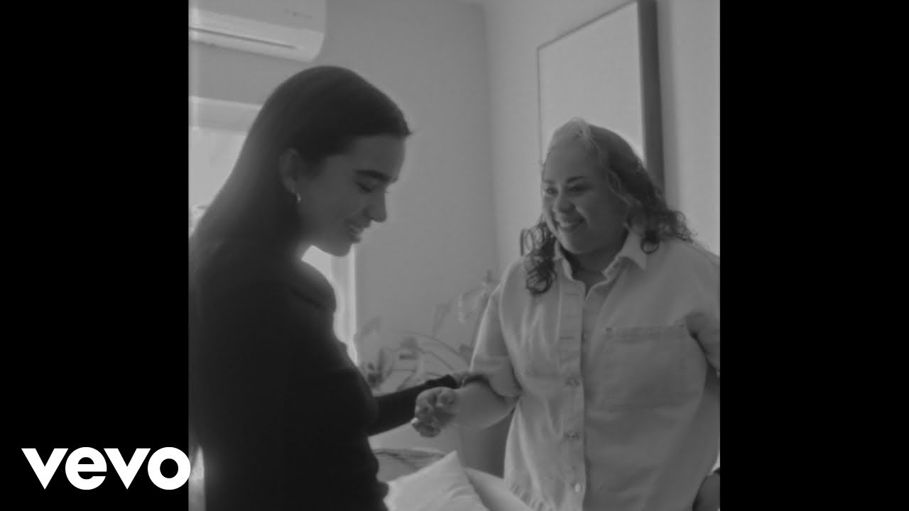 Sofia Monroy, Vivir Quintana - Alma Dividida + Vivir Quintana (Lyric Video)