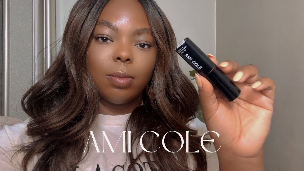 Ami Colé Skin Enhancing lightweight & Blur Foundation Stick