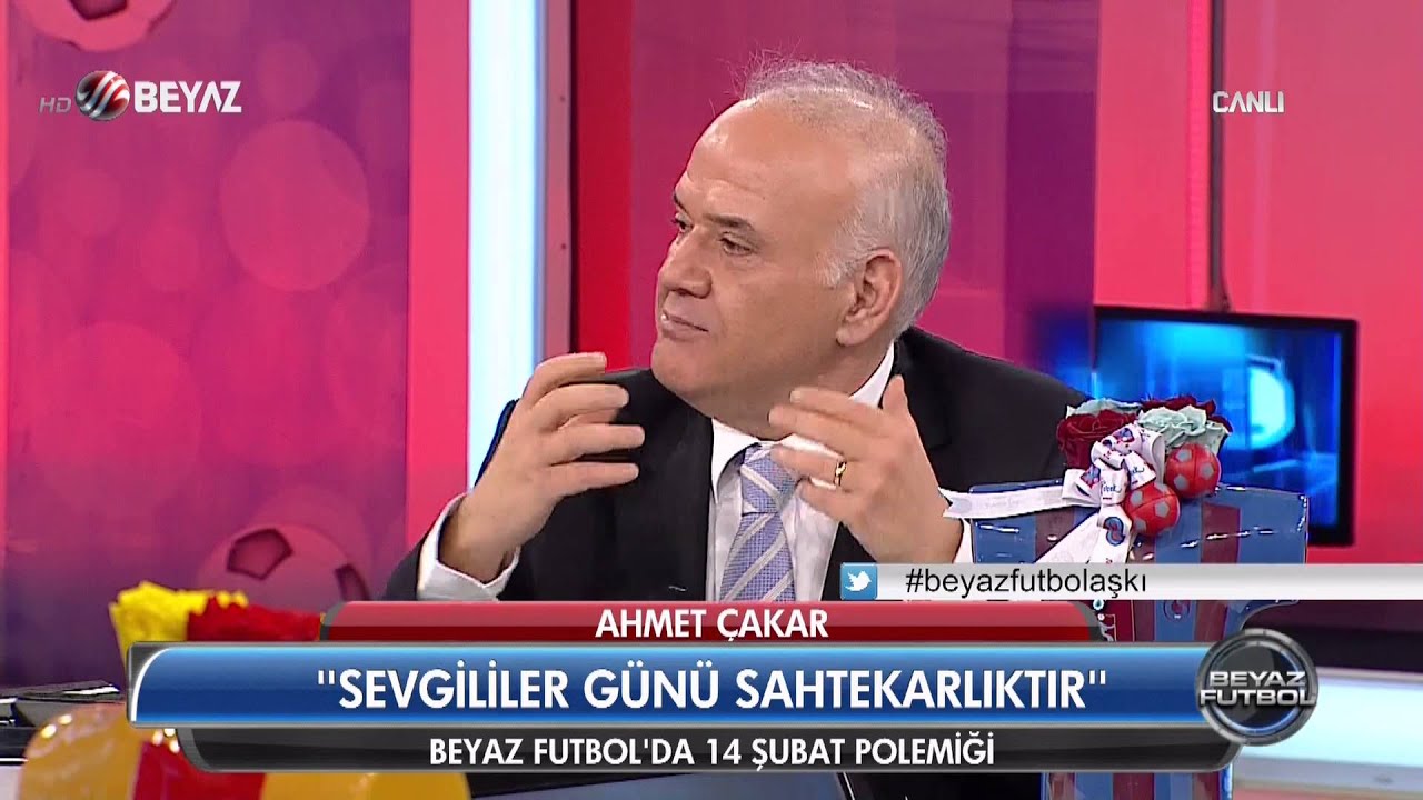 Ahmet &Ccedil;akar: 14 Şubat Sevgililer G&uuml;n&uuml; sahtekarlıktır