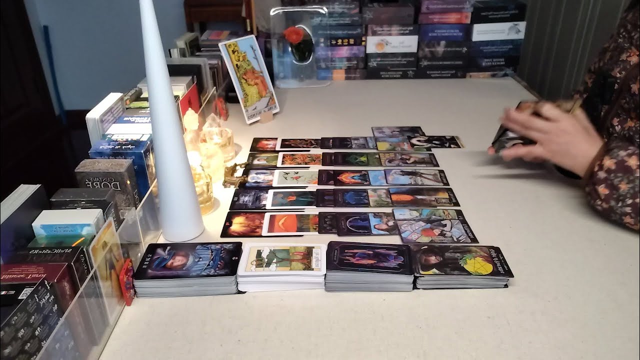 【tarot】你正揭示真相，拒絕背叛者的操控與二次傷害。一個有遠見的人將協助你化解紛爭，你們是前世的靈魂伴侶，ta會摒棄流言，與你一起共同提升，攜手走向更加深遠的關係