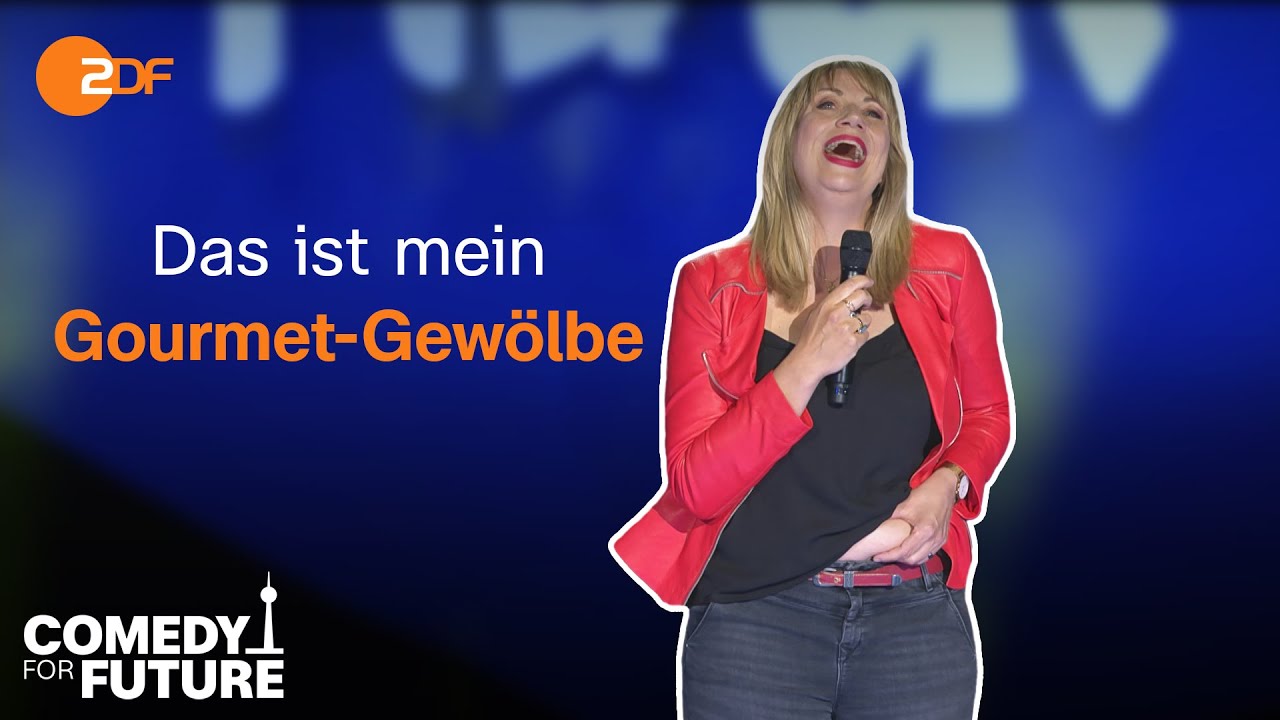 Mirja Regensburg ist stolz auf ihre Speckröllchen am Bauch | Comedy for Future