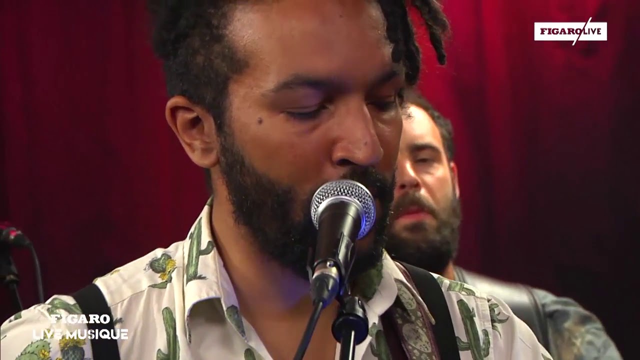 Palatine - 'Comme Ce Rouge Me Pla&icirc;t' (Live)
